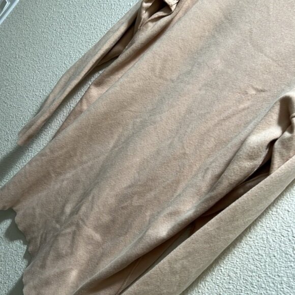 Free people long sleeve no size tag PTP 21 no belt and metal marked - Picture 5 of 5